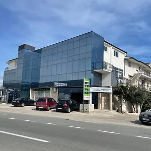 Studio Trogir Laura Plano