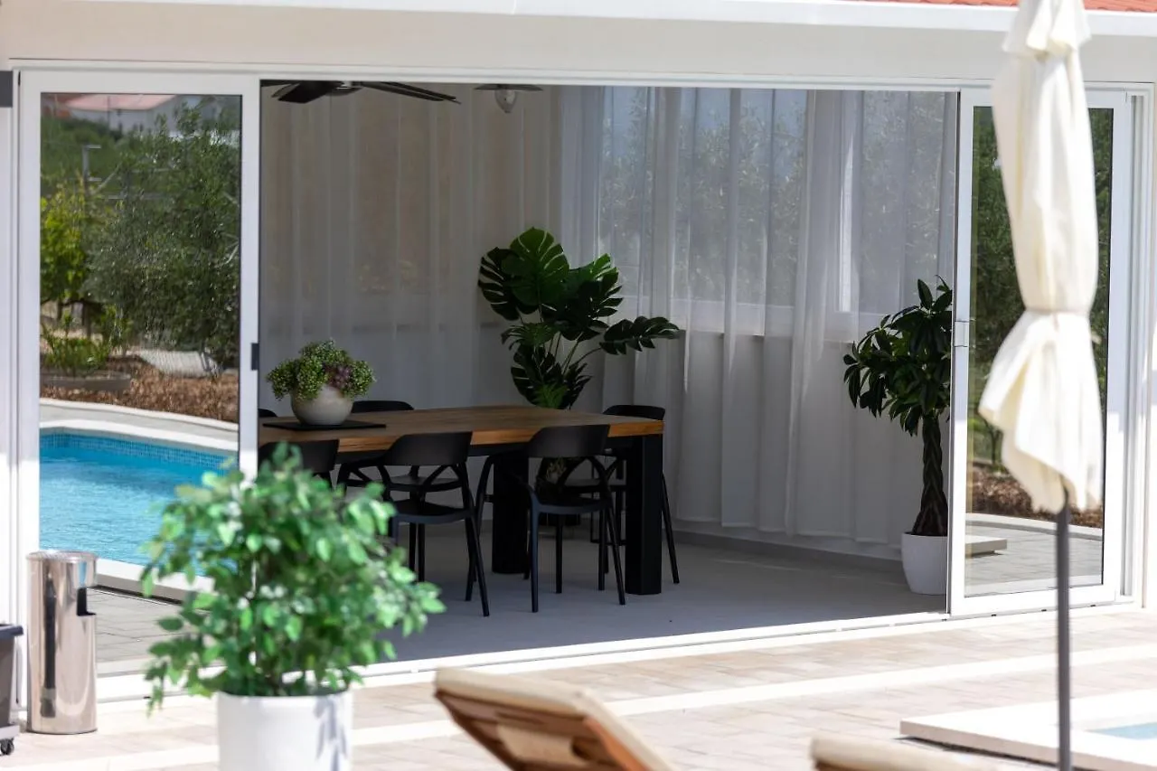 Villa Bepo Plano 0*,  Croatia